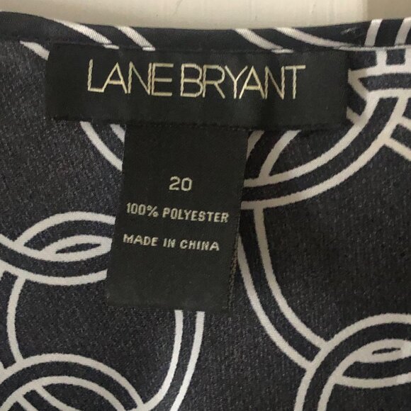 Lane Bryant Sleeveless Blouse with Black and White Circle Pattern Size 20 - Picture 5 of 6